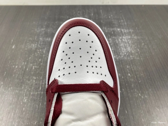 Kicked Out Shoe Store High Red OG Air DZ5485-160 1 Team Jordan 0807